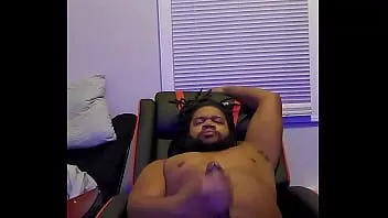 Reproducir ¿Alguna vez has visto tu porno favorito y te ha dado la mejor nuez que has tenido?