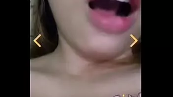 Redare Videochat- Asiatic mostrándome sus hermosas tetas