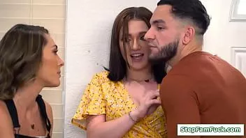 Play A guy fucks girlfriend and teen stepsis