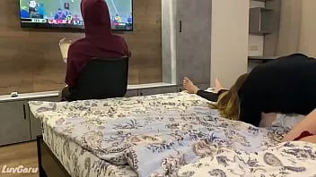 Oynat Aldatan kız arkadaşımı en yakın arkadaşıyla yakaladım