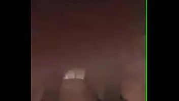 চালান কিউট মুখ সঙ্গে মেয়ে শিশ্ন উপর চুষা