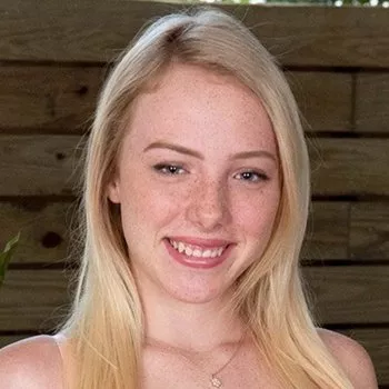 अभिनेता Dixie Lynn