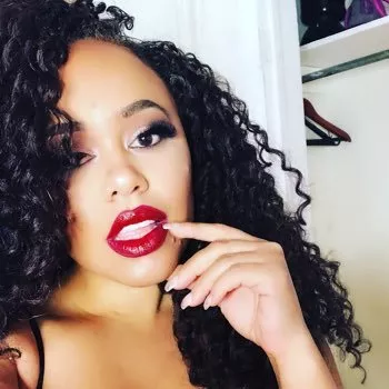 Pornostar Mone Divine